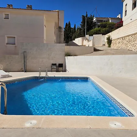 Piteras - En Casco Antiguo De Con Piscina By Redi